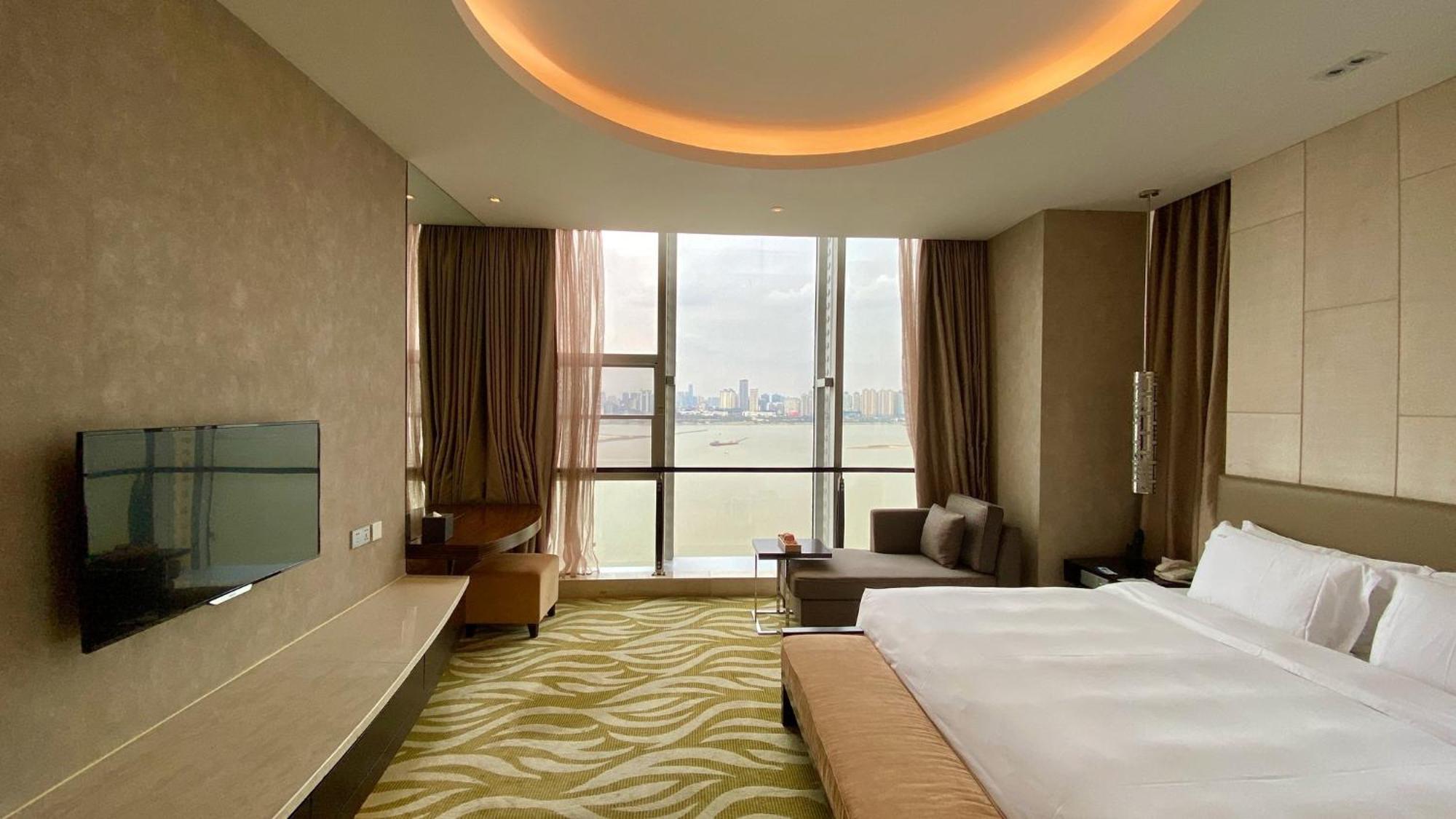 Holiday Inn Nanchang Riverside By Ihg Buitenkant foto